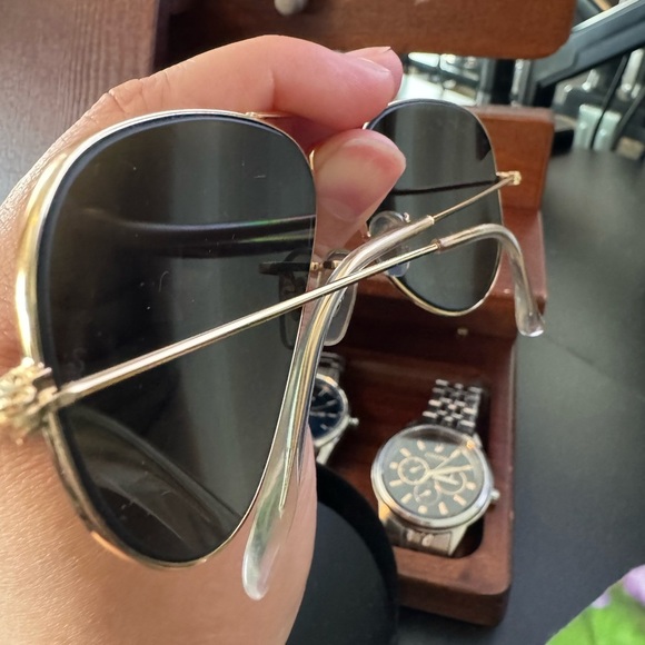 Ray-Ban Classic Gold Frame Sunglasses - Picture 5 of 7